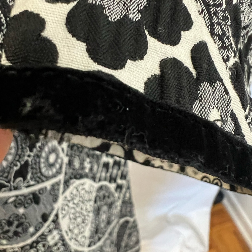 Stylish Monochrome Patterned Dress - Picture 5 of 7